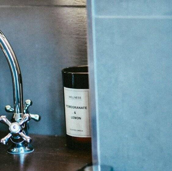 צימר The Enlightened House Luxury Suites