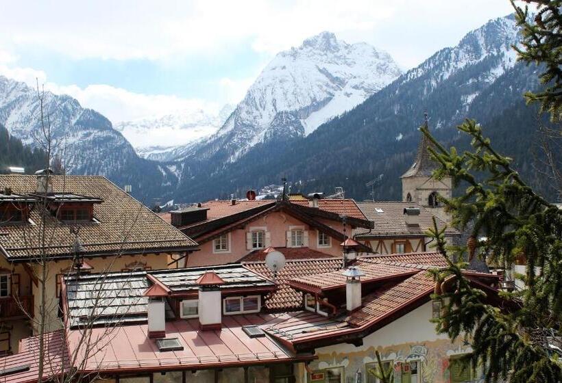 هتل Chalet Margoni