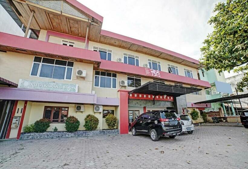 هتل Oyo 90487 Wisma Kuta Karang Baru