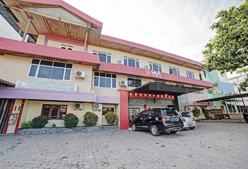 هتل Oyo 90487 Wisma Kuta Karang Baru
