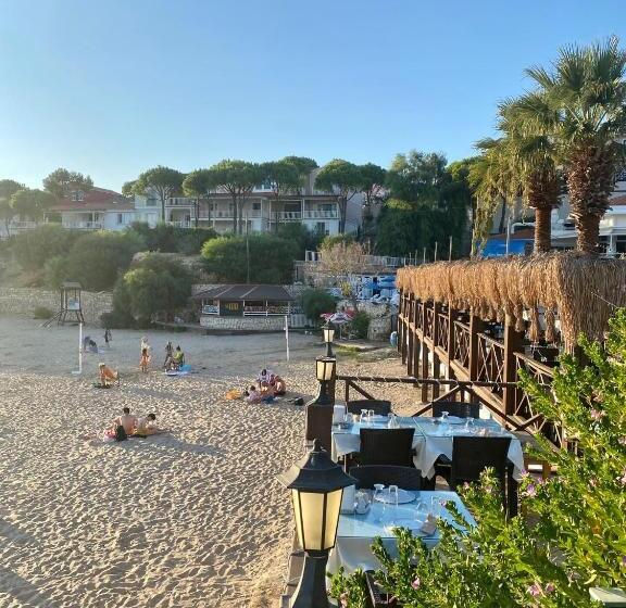 Larimar Hotel Cesme