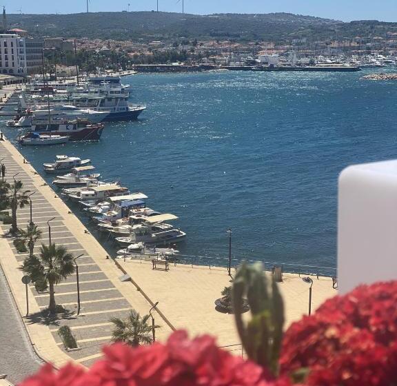 Larimar Hotel Cesme