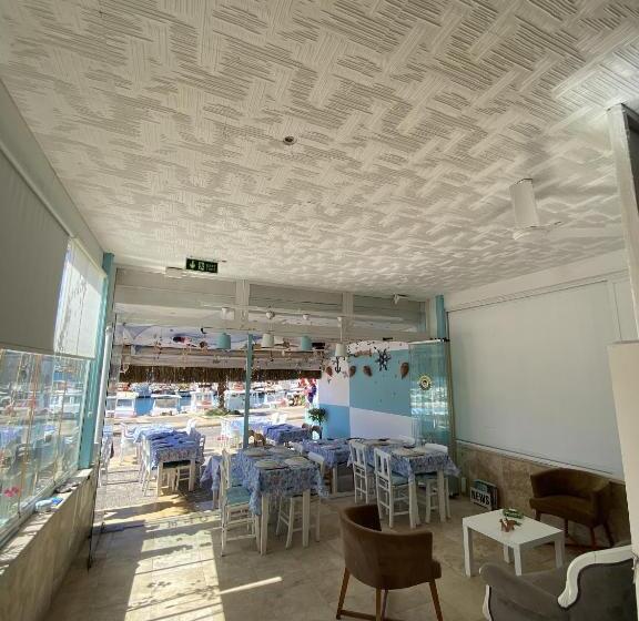 Larimar Hotel Cesme