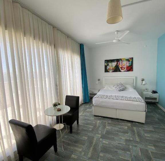 Larimar Hotel Cesme