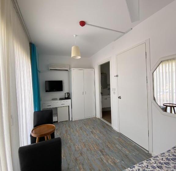 Larimar Hotel Cesme