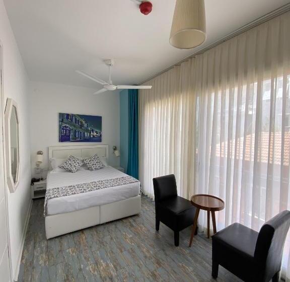 Larimar Hotel Cesme