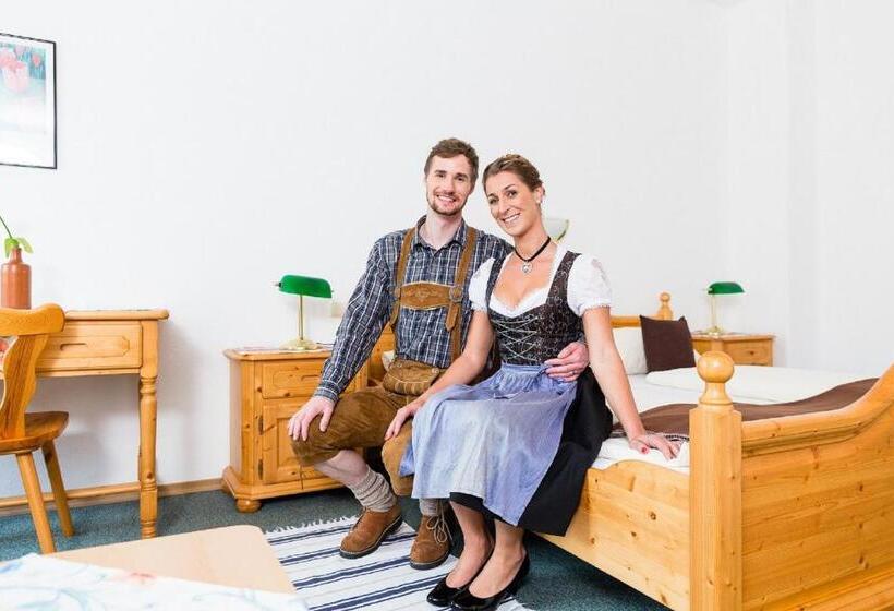 پانسیون Brauerei Und Gasthof Frischeisen