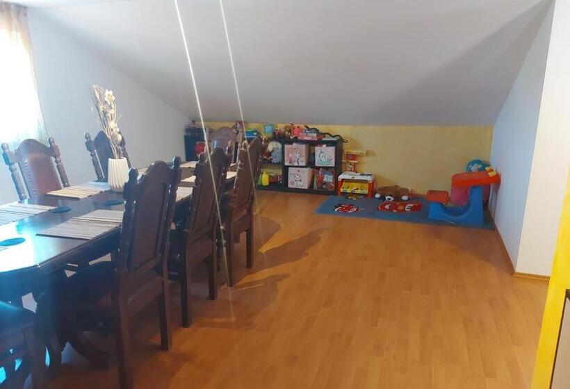 پانسیون Casa Eric
