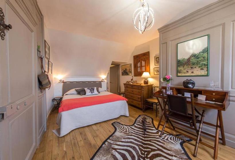 Pensionat Room In Guest Room This 10th Century Home Sits In An Extraordinary Setting In The Center Of Orlean