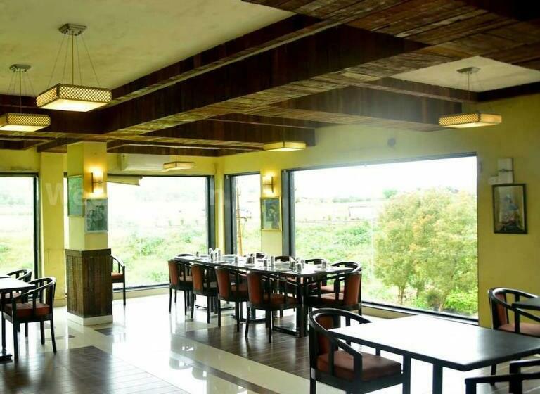 리조트 Complimentary Water Park Igatpuri