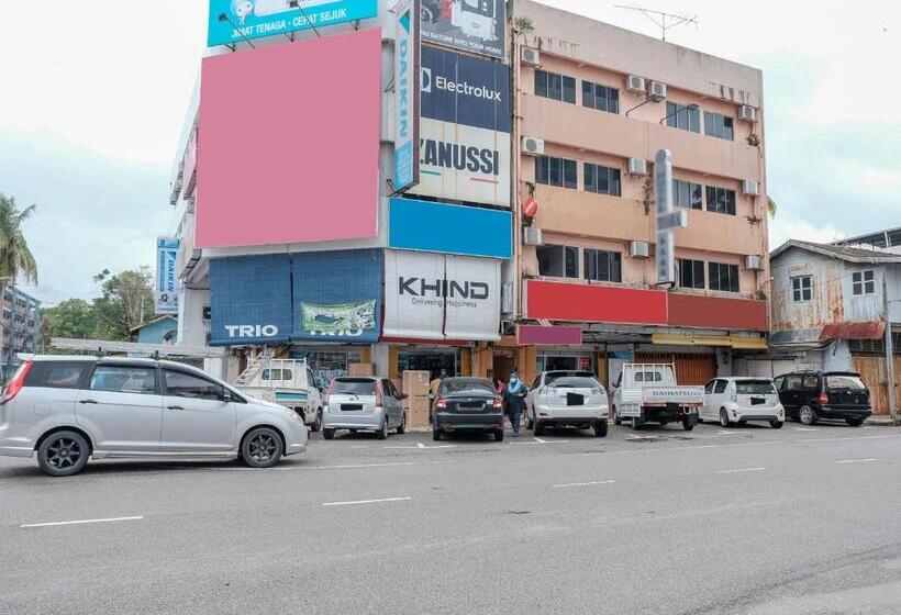 فندق Oyo 90167  Tiara