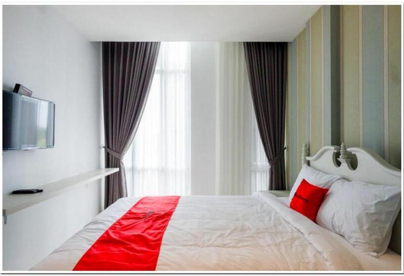 هتل Reddoorz Plus @ Madukoro Raya Semarang