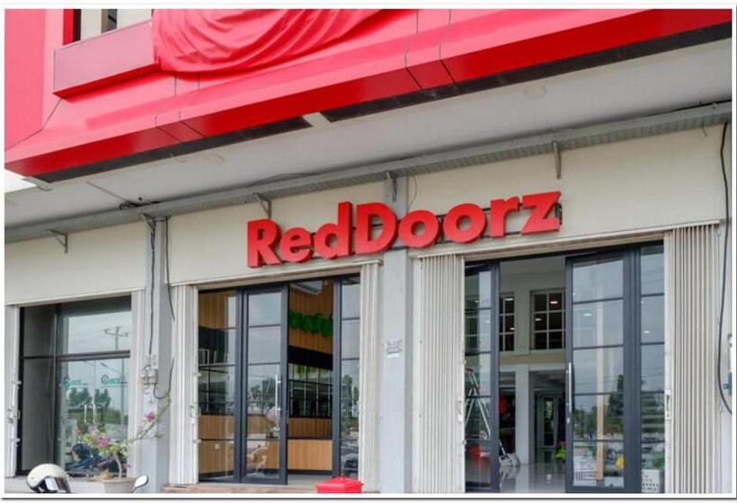 هتل Reddoorz Plus @ Madukoro Raya Semarang