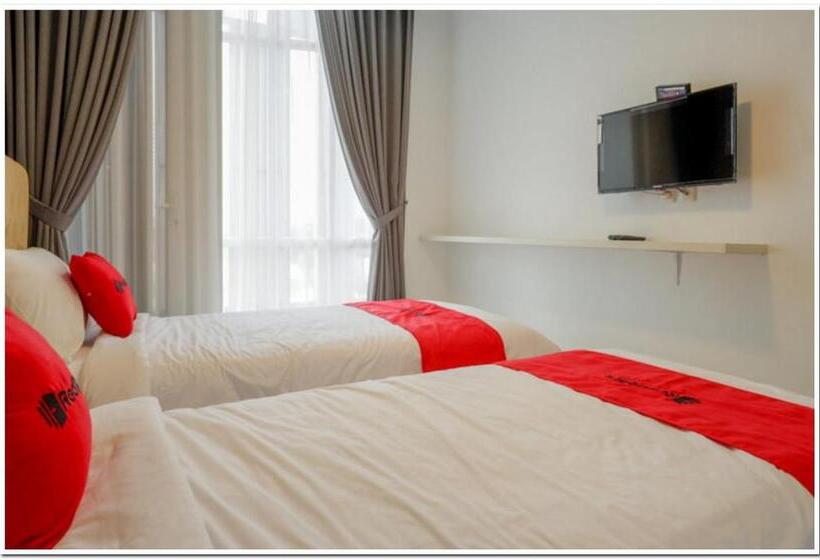 هتل Reddoorz Plus @ Madukoro Raya Semarang