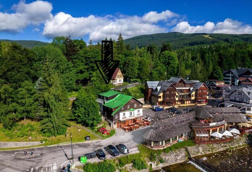 پانسیون Penzion Sofinata & Pizzeria špindlerův Mlýn