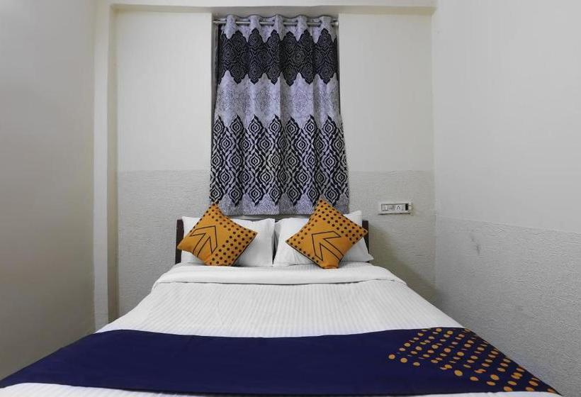 Отель Spot On 62444 Hanny And Guest House