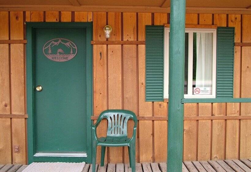Общежитие Glacier Haven Inn