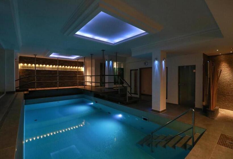 Haverkamp Suites