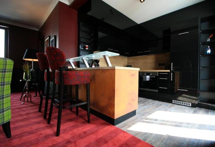 Haverkamp Suites