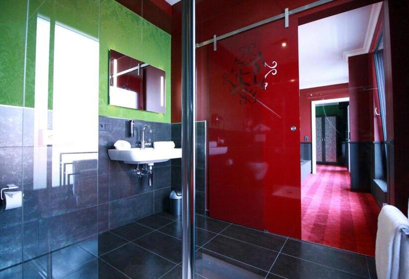 Haverkamp Suites