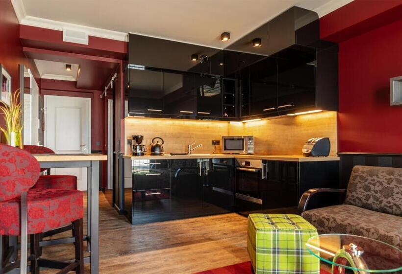 Haverkamp Suites