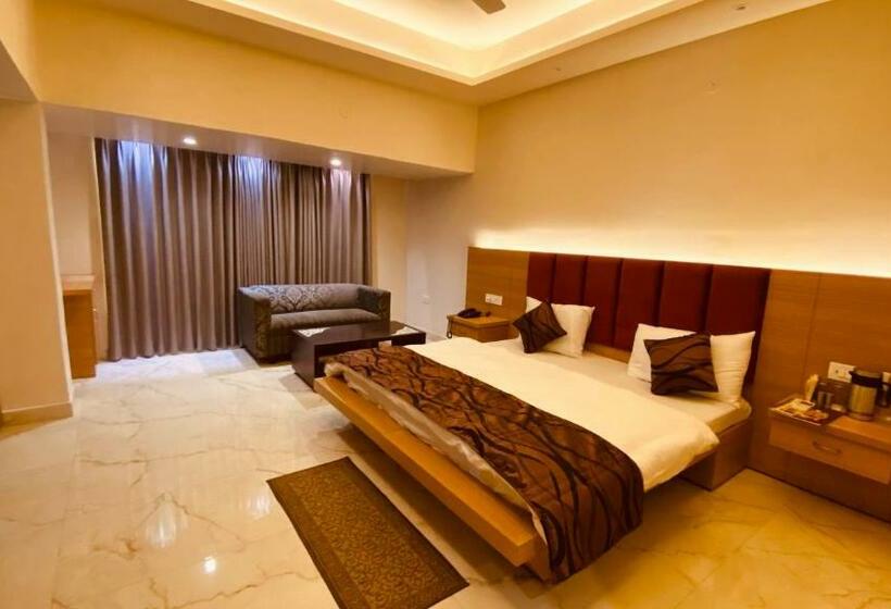 בית מלון כפרי Amar Palace