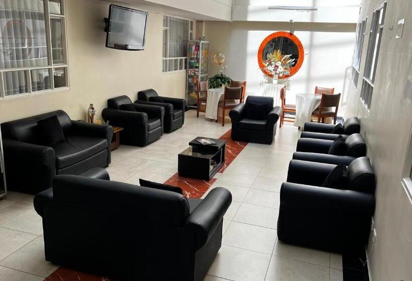 هتل Castillo Real