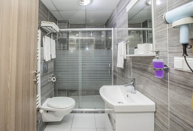 בית מלון כפרי Konuk