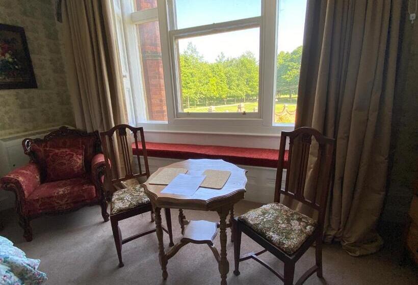 هتل Rossington Hall