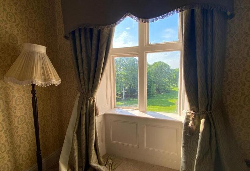 هتل Rossington Hall