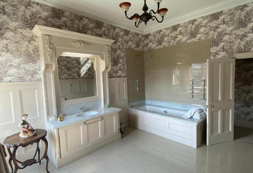 هتل Rossington Hall