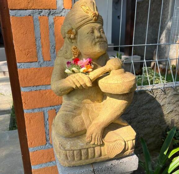 پانسیون Villa Santai Karangasem