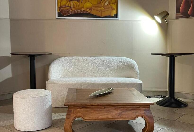 فندق Capomulini 3 Stelle