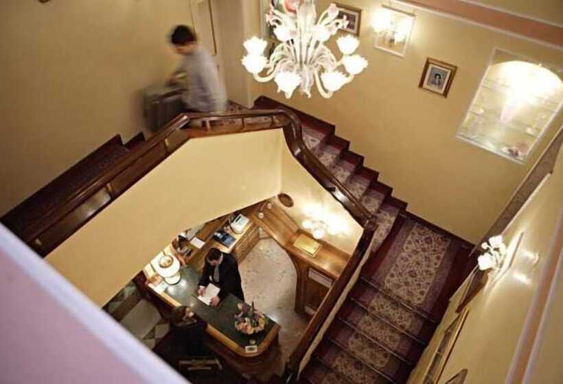 Fotos del hotel Castello:  6