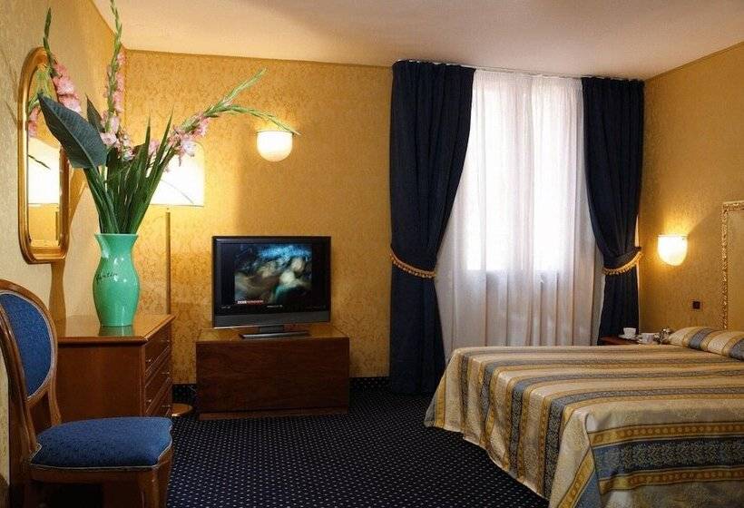 Fotos del hotel Castello:  4