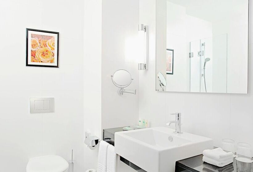 Fotos del hotel Courtyard By Marriott Budapest City Center:  24