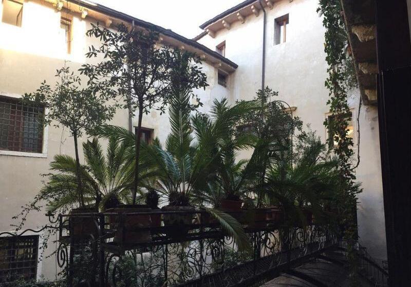 Fotos del hotel Gabbia D'oro:  9 Fotos del hotel Gabbia D'oro:  9