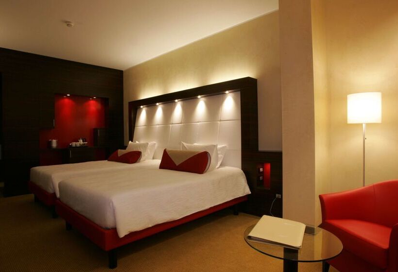 هتل Hilton Garden Inn Lecce
