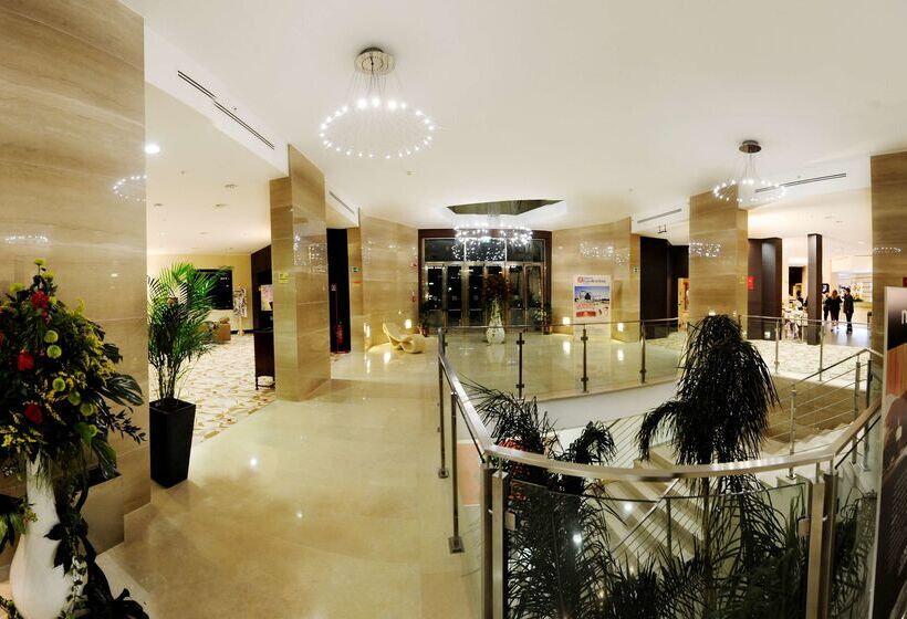 هتل Hilton Garden Inn Lecce