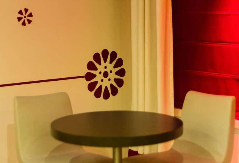 هتل Ibis Porto Centro São Bento