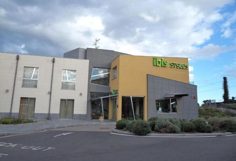 هتل Ibis Styles Catania Acireale