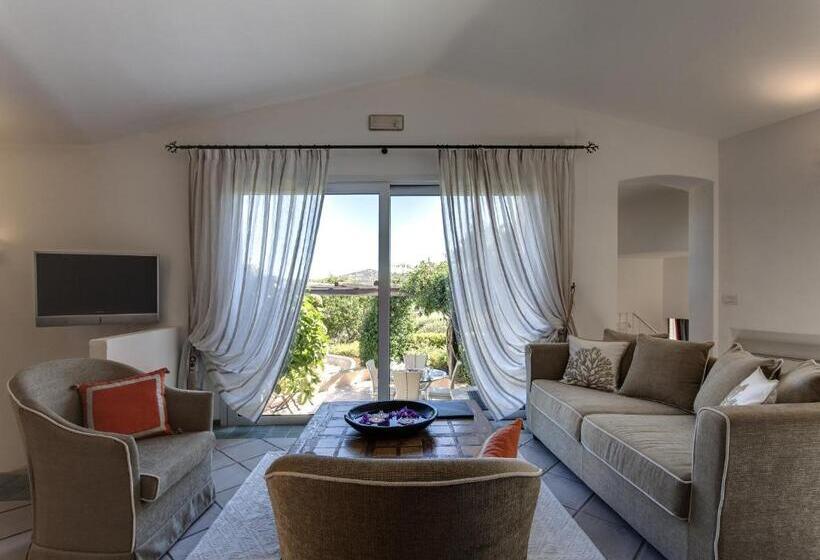 فندق L'Ea Bianca Luxury Resort