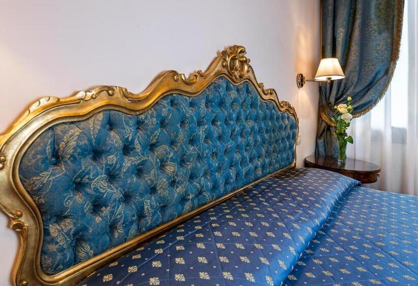 Fotos del hotel Locanda Sant'Agostin:  19