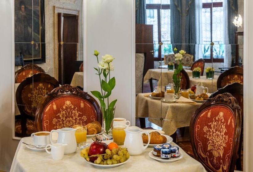 Fotos del hotel Locanda Sant'Agostin:  10