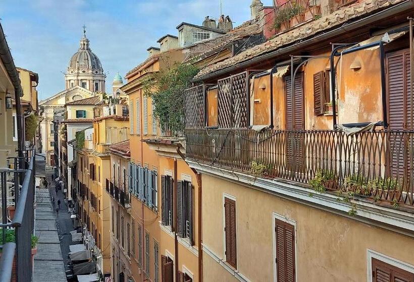 هتل Piazza Di Spagna