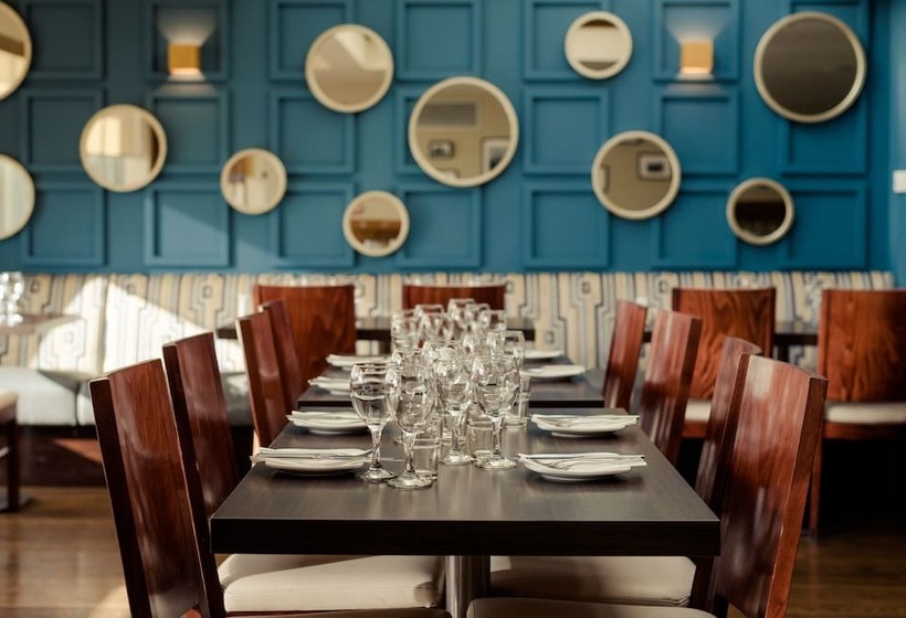 Отель Rochestown Lodge