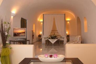 هتل Santorini Princess Spa