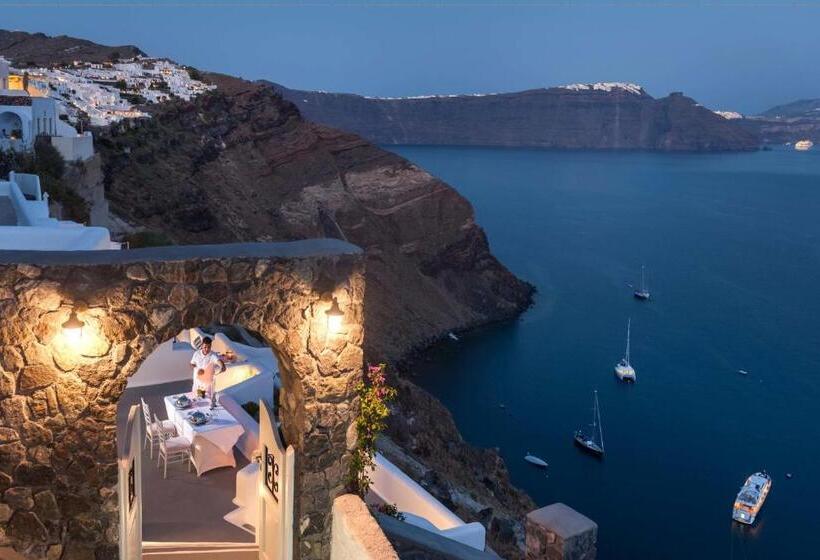 هتل Thirea Suites