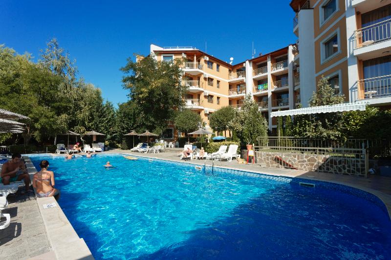 فندق Vemara Club