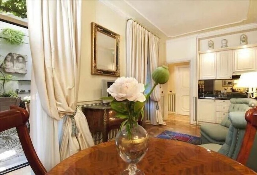 Fotos del hotel Petit Palais  De Charme:  3